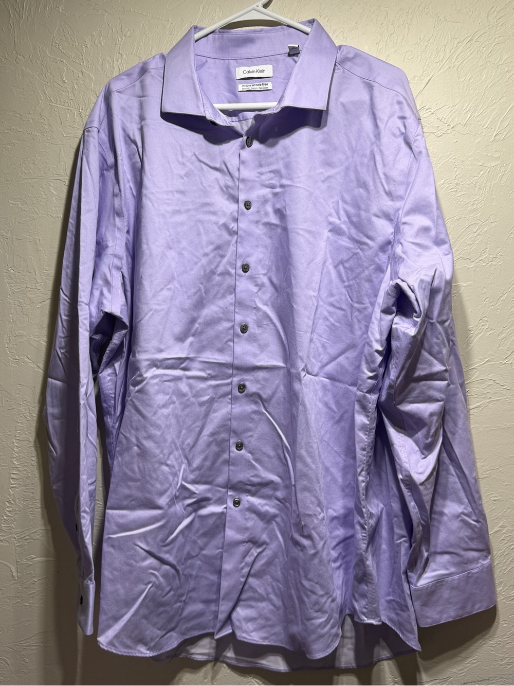 Calvin Klein Men’s Lavender Button-Front Dress Shirt